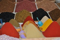 Frische Gewürze, Curcumin, Kreuzkümmel, Kumin und ... Frische Gewürze, Curcumin, Kreuzkümmel, Kumin und ...